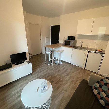 Ferienwohnung Gredi, Appt Avec Parking Et Terrasse A Caen Exterior foto