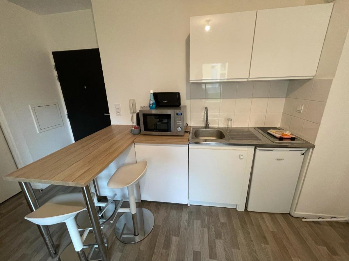Ferienwohnung Gredi, Appt Avec Parking Et Terrasse A Caen Exterior foto